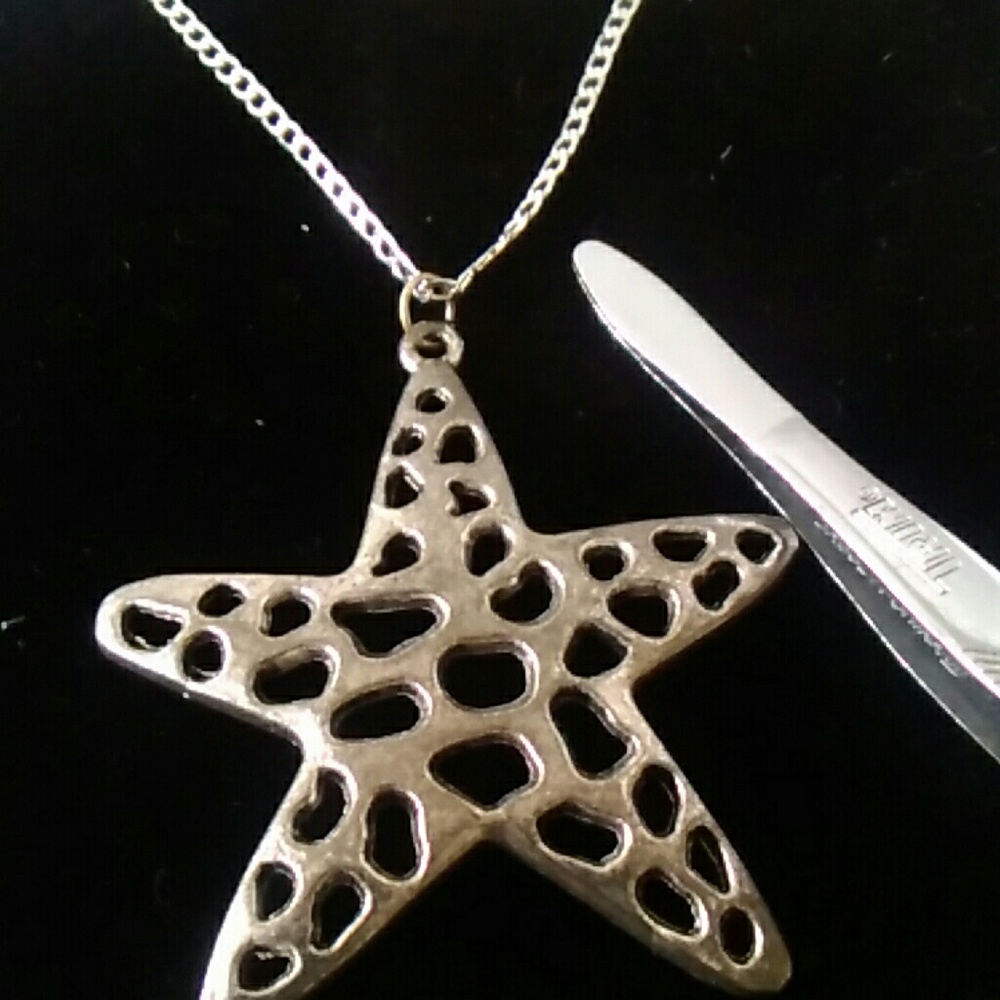 Unisex large size star necklace